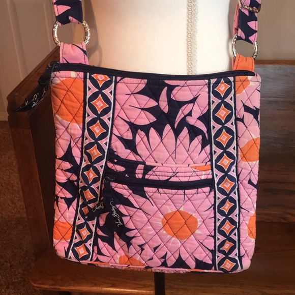 VERA BRADLEY SHOULDER BAG - Picture 2 of 15